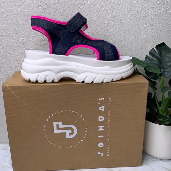 JOSHUA SANDERS
FUXIA SPICE SCUBA SANDALS - Picture 7 of 10